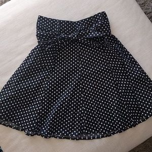 Polka dot high waisted skirt with bow belt